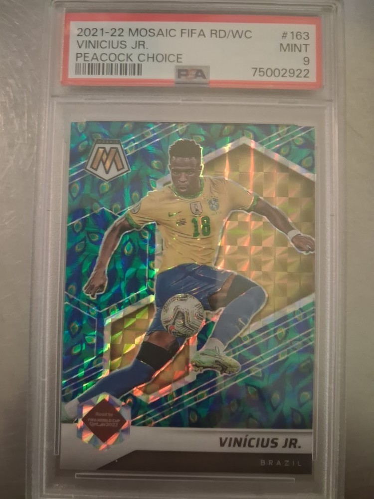 2021-22 Mosaic FIFA World Cup – #163 Vinicius Jr – Peacock Choice PSA 9