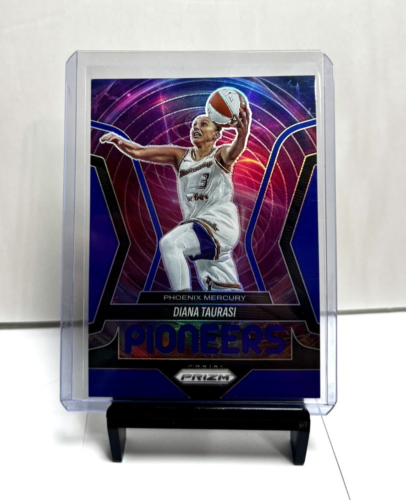 2025 Panini Prizm WNBA – Pioneers Diana Taurasi #6 Blue Prizm #48/49