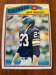 1977 Topps MEXICAN #169 Jeff Wright Minnesota Vikings Card is a short print (SP)