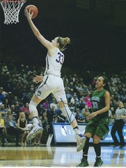 KATIE LOU SAMUELSON Signed 8.5 x 11 Photo WNBA Basketball UCONN HUSKIES Sparks