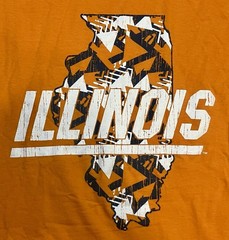 Illinois Fighting Illini — Fruit Of The Loom T-Shirt — Size Men’s XL