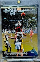 Michael Jordan Card 90’s INSERT RAINBOW HOLO FOIL RARE SSP 🔥 BULLS JERSEY #23