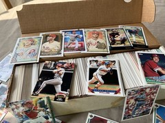 O83. Large Lot Philadelphia Phillies Baseball Cards Around 1,300 Cards