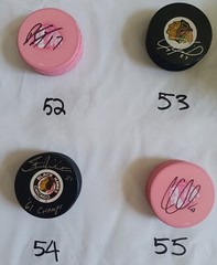 Chicago Blackhawks signed NHL Hockey Puck: Please select your players