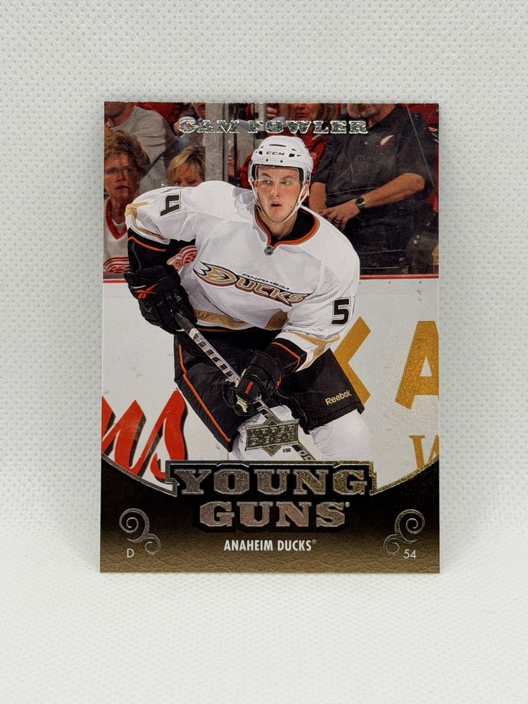 2010-11 Upper Deck Cam Fowler #201 Young Guns Rookie RC