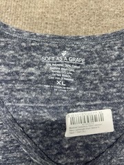 Montreal Canadiens Women’s Original 6 Script V-Neck T NHL Soft As A Grape NEW