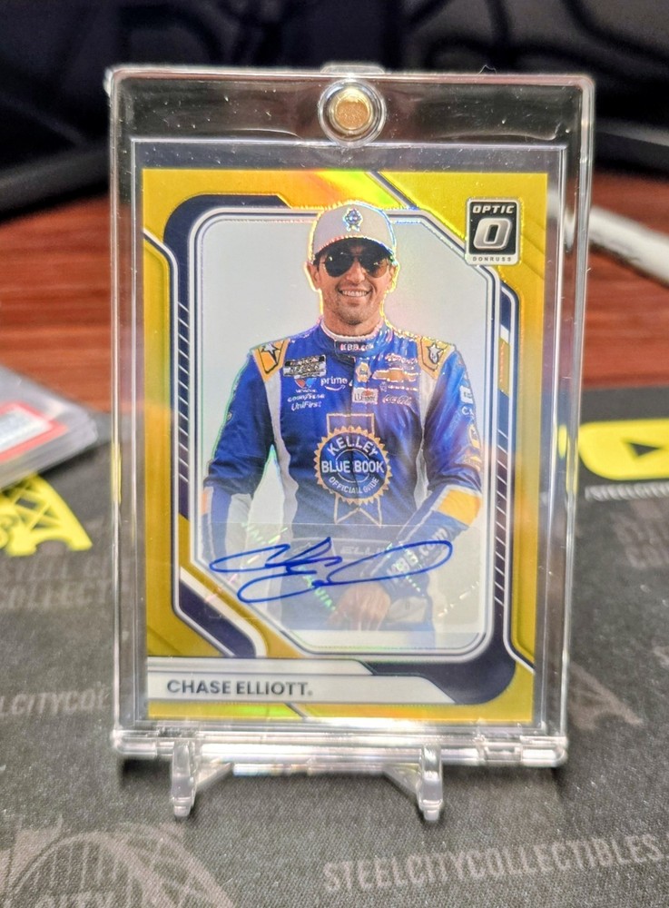 2026 Donruss Optic Chase Elliot Gold Auto 2/10 SSP