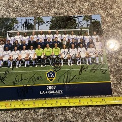 2007 L. A. Galaxy Team Signed 11×8.5 Photo W/ David Beckham Signature. + More.
