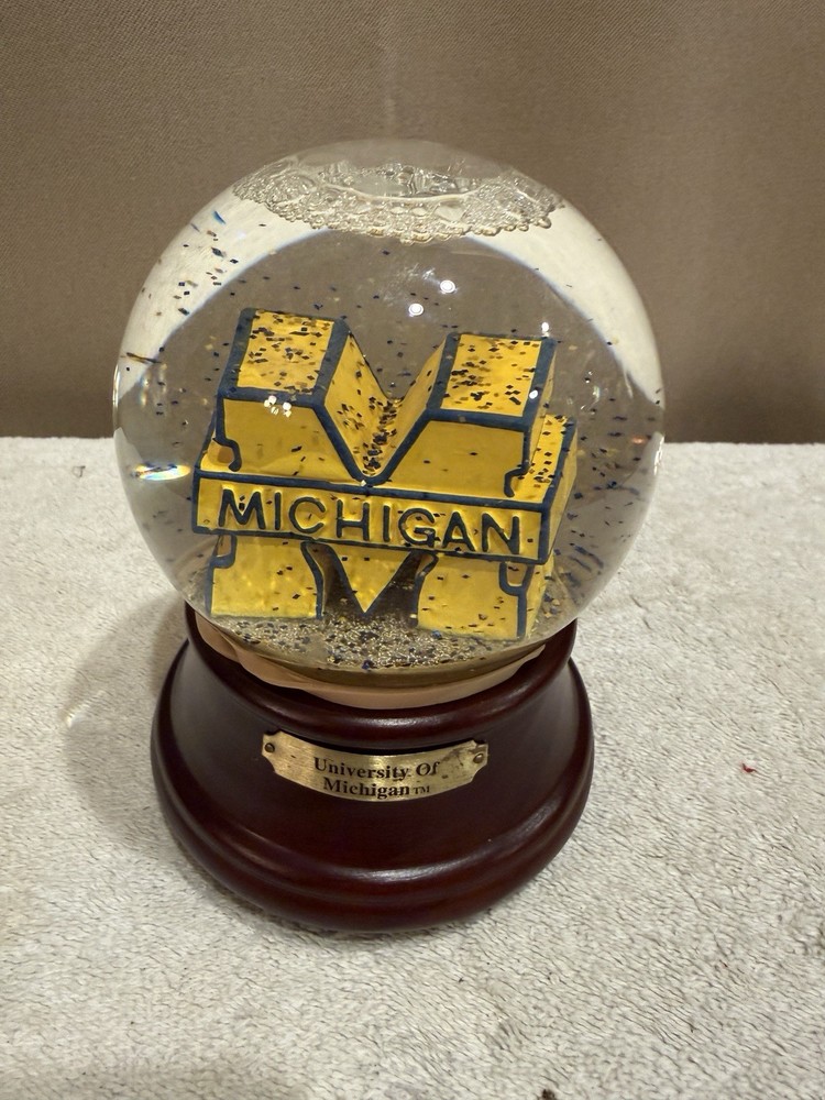 University of Michigan Wolverines Musical Snow Globe Football Champions Sports