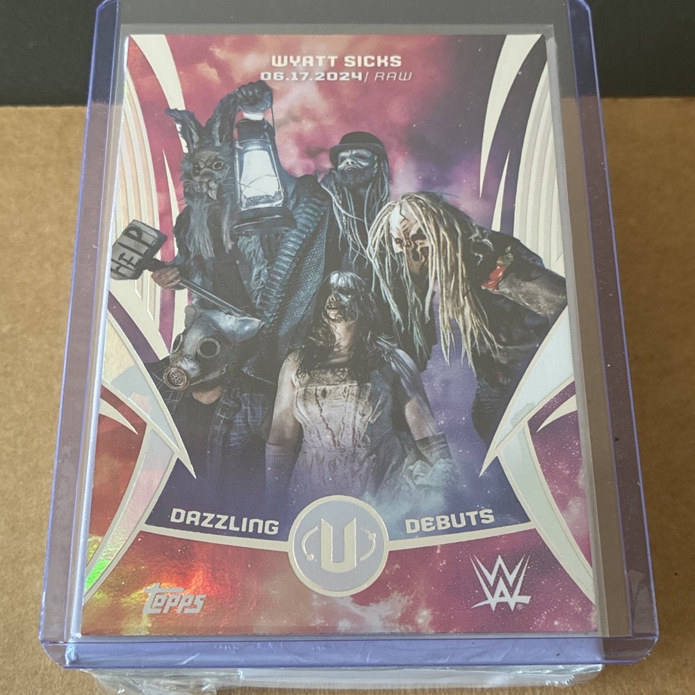 2025 Topps Universe WWE – Dazzling Debuts Wyatt Sicks #DDE-5
