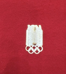 *VINTAGE* 1984 LOS ANGELES OLYMPICS PIN LA 84 Logo FENCING Pictogram 1.25&Prime;x0.75&Prime;