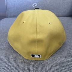 Seattle Mariners New Era Black And Yellow Hat Size 7 3/8