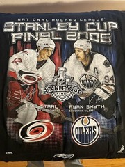 Carolina Hurricanes Stanley Cup Final 2006 Eric Staal Ryan Smith Tshirt Vintage