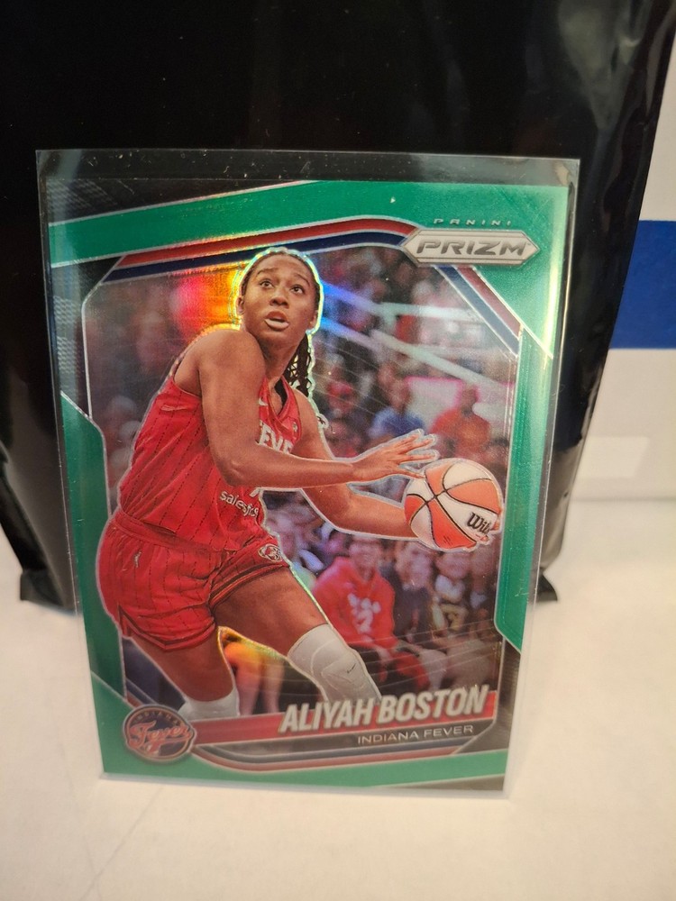 2025 Panini Prizm WNBA #75 Aliyah Boston Green Prizms