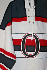 New NHL Ottawa Senators old time jersey style mid weight cotton hoodie men&rsquo;s L