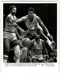 James Edwards Cleveland Cavaliers 1976 8×10 Photo by Ron Kuntz