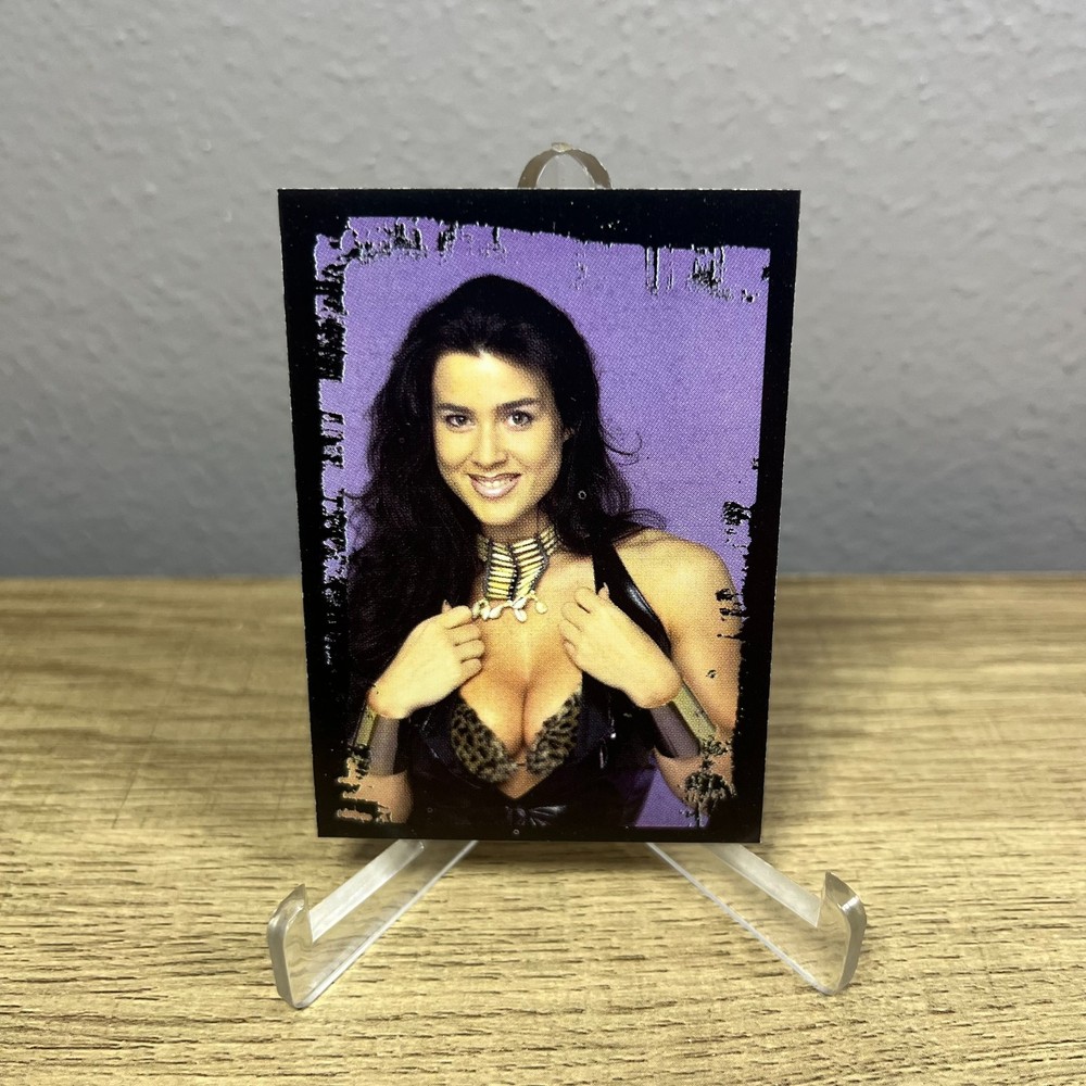 Vintage – 1999 Panini Sticker Album WCW/NWO – Nitro Girl Whisper #57
