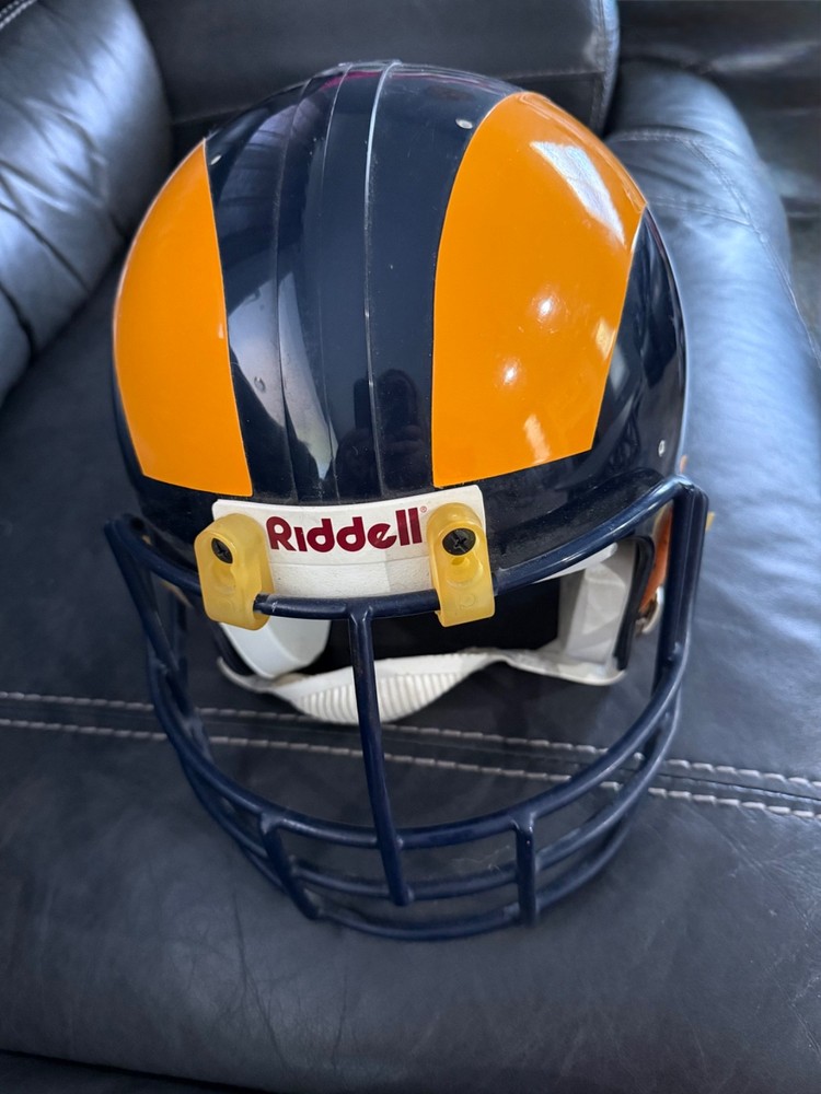 Vintage 1990’s St. Louis Rams helmet Riddell VSR-1 size 7 1/4 to 7 3/4 Large