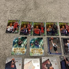 2025-26 Topps Chrome Update 68 Card Lot 11 Refractors, 9 Clutch Gene, 2 Paradox