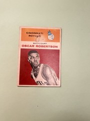 1961-62 Fleer Oscar Robertson Rookie #36 Cincinnati Royals *Damaged