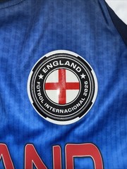 $85 World Cup Men&rsquo;s 2026 England Futobol Jersey – White/Blue/Red – Large – New