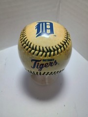 Detroit Tigers Team Logo Souvenir Collectable Baseball **Your Choice**