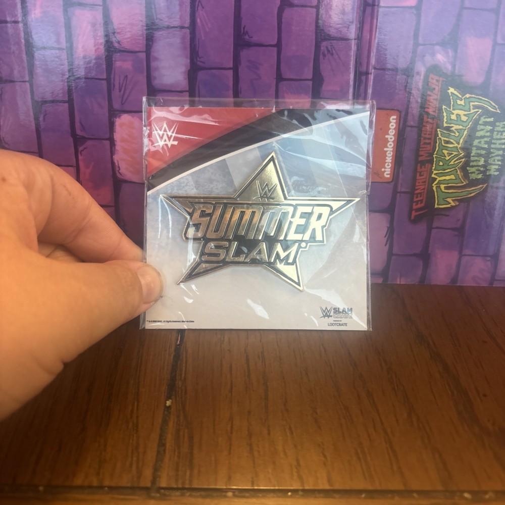 WWE Summer Slam Pin Loot Crate new exclusive collectors New/Sealed