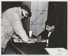 Tommie Agee Signed 8X10 Photograph New York Mets JSA Certificate (D) 2001