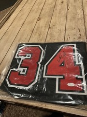 Charles Oakley Autographed/Signed Jersey JSA COA Chicago Bulls