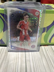 He 2025-26 Topps Chrome Uefa- Lennart Karl #187 X-Fractor ⭐️ Rookie 💎
