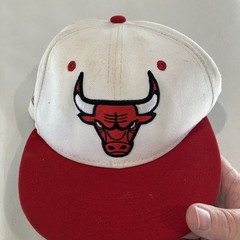 NEW ERA CHICAGO BULLS CASINO RED DICE HAT Fitted SZ 7 Rare Craps Vintage