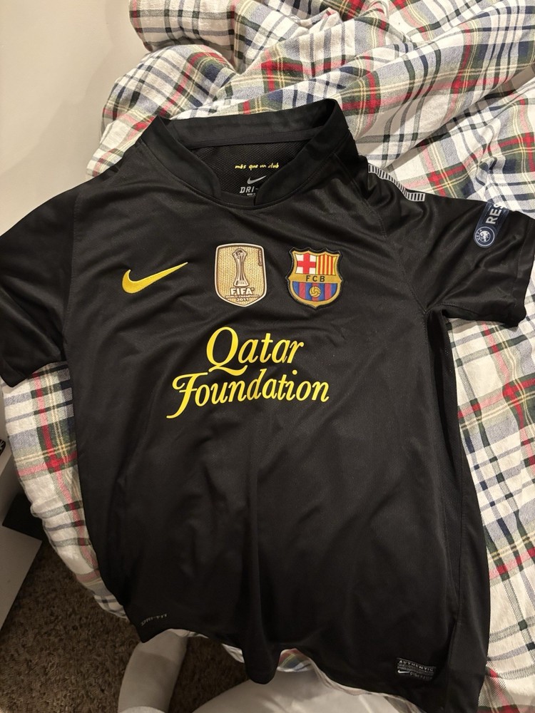 Nike Barcelona 2011-2012 Messi 10 away black and yellow jersey Size S