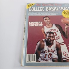 The Sporting News College Basketball 88-89 Stacey King Mookie Blaylock W/Foldout