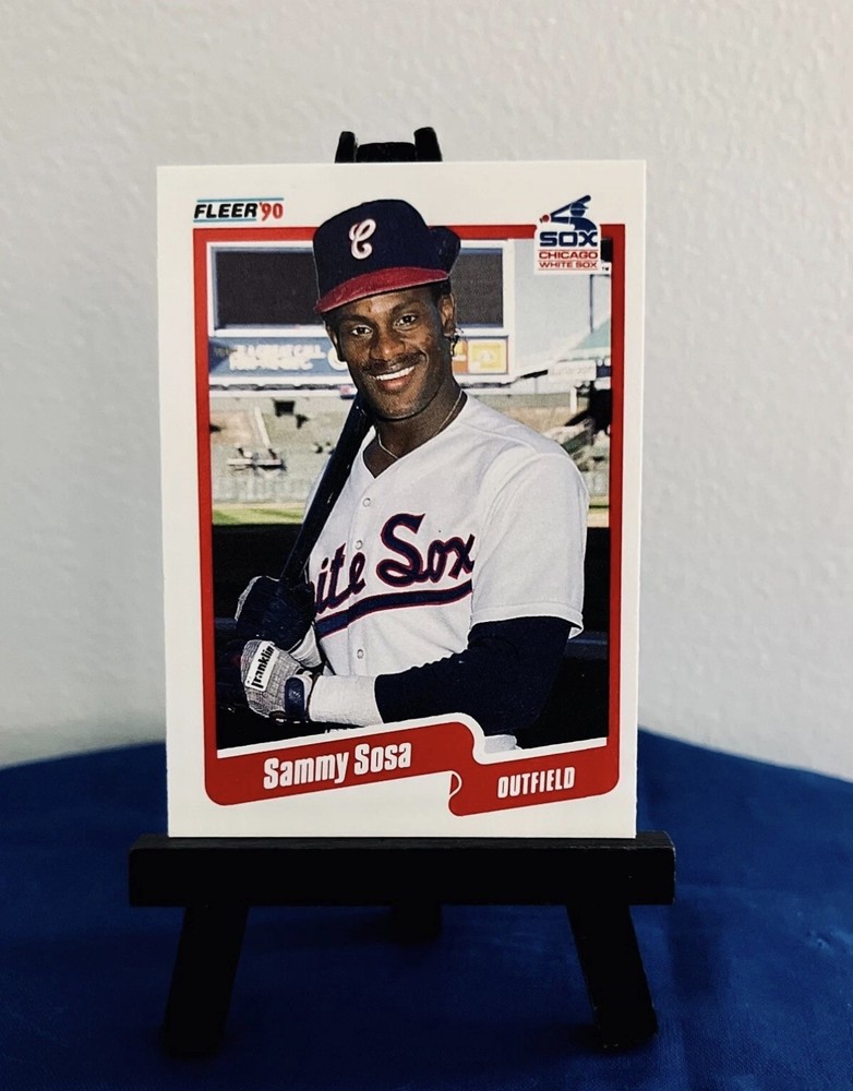 SAMMY SOSA #549. FLEER ERROR (RC). MINT CONDITION BASEBALL CARD