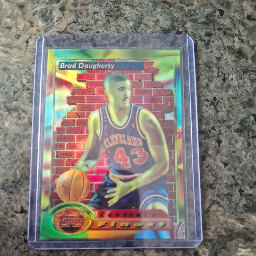 1993-94 Topps Finest – Brad Daugherty #100 Refractor NM Basketball Card