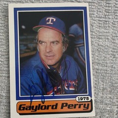 1983 Topps – Gaylord Perry Autograph #4 of 6