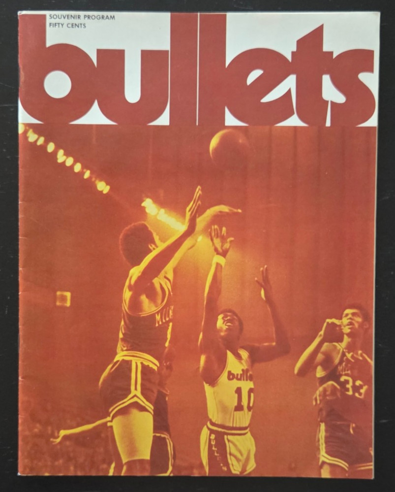 1970-71 BALTIMORE BULLETS BASKETBALL NBA PROGRAM v. CHICAGO BULLS EARL MONROE