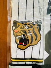 Mizuno Hanshin Tigers Teruaki Sato Home Uniform Size L (Brand New) for ages15+