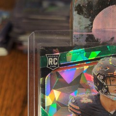 2025 Panini Prizm Colston Loveland RC Green Cracked Ice #319 Bears