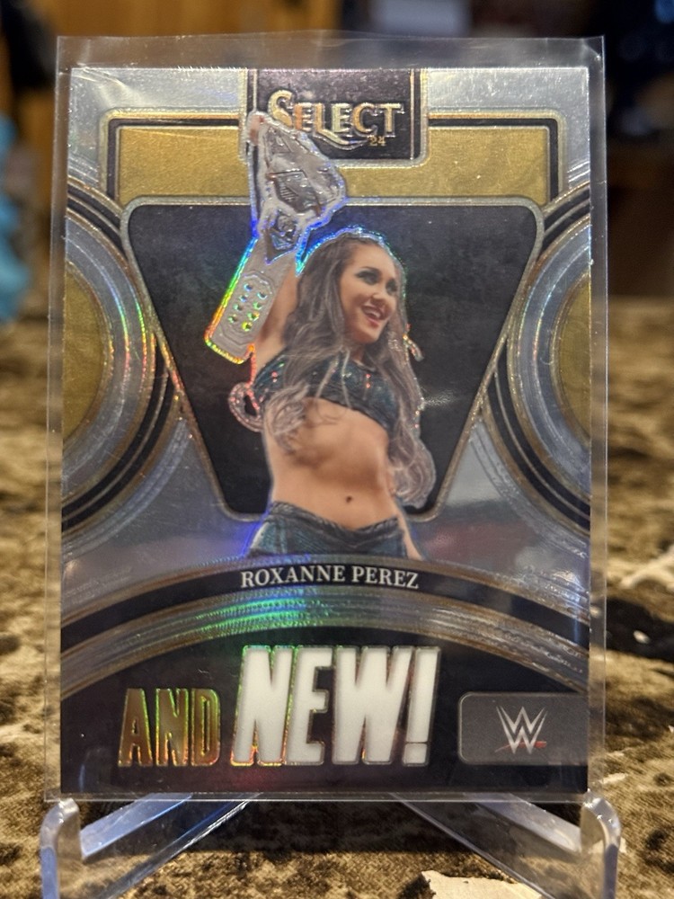2024 Panini Select WWE Roxanne Perez And NEW! Silver Prizm Insert #9
