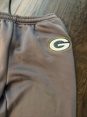 EUC nfl GREEN BAY PACKERS Gray Grey Track Athletic Pants Youth Large lg 14 16