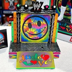 MICK FOLEY « Dude Love » Wrestling WWE WWF Legend Exclusive Bobblehead