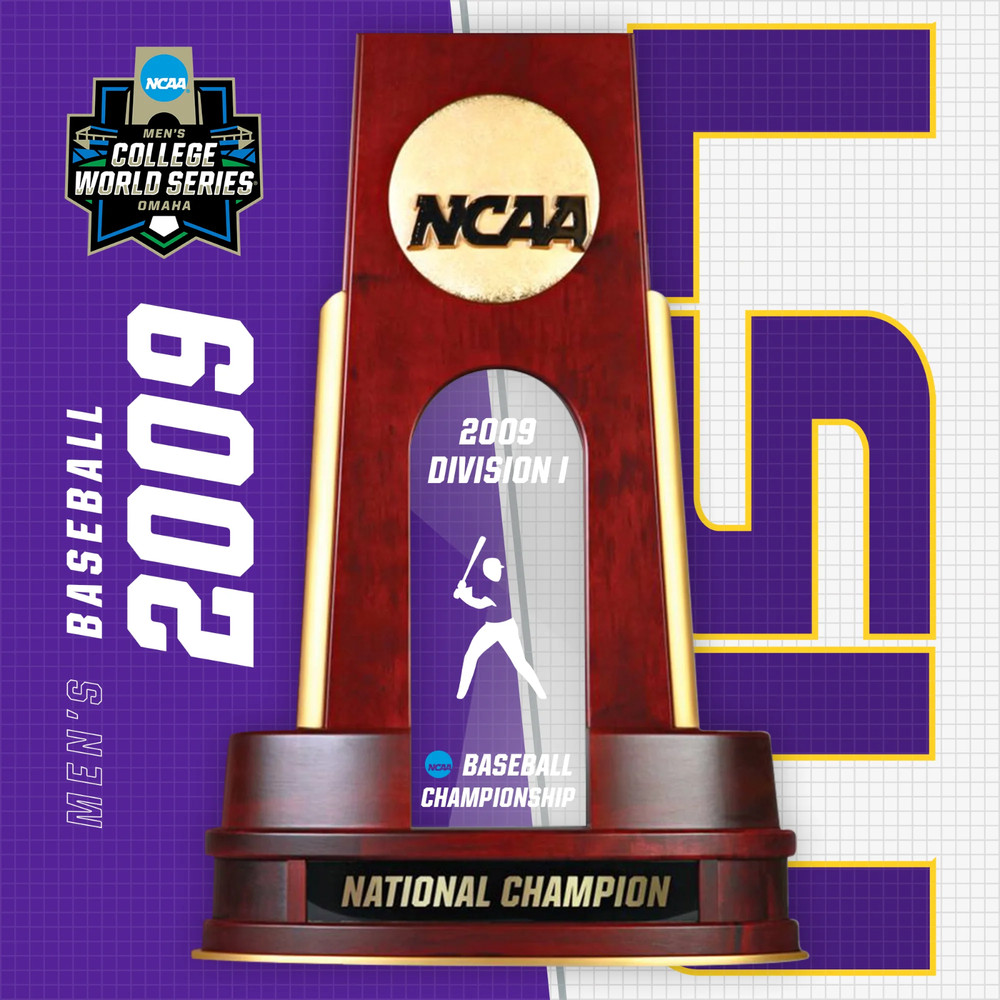 2009 NCAA Division I Men&rsquo;s Baseball National Championship Trophy-LSU Wooden 26cm