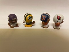 2024 2025 Series 4 NFL Legends TeenyMates Pick Your Own NEW Choose teeny mate