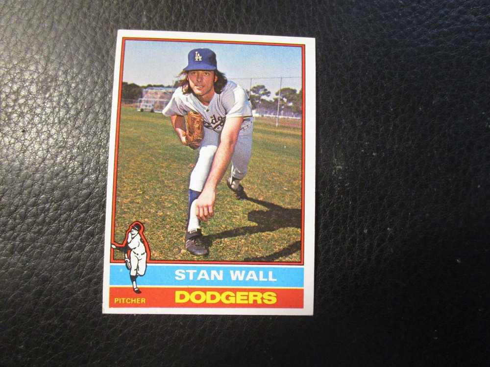 1976 TOPPS CARD#584 STAN WALL DODGERS NMMT
