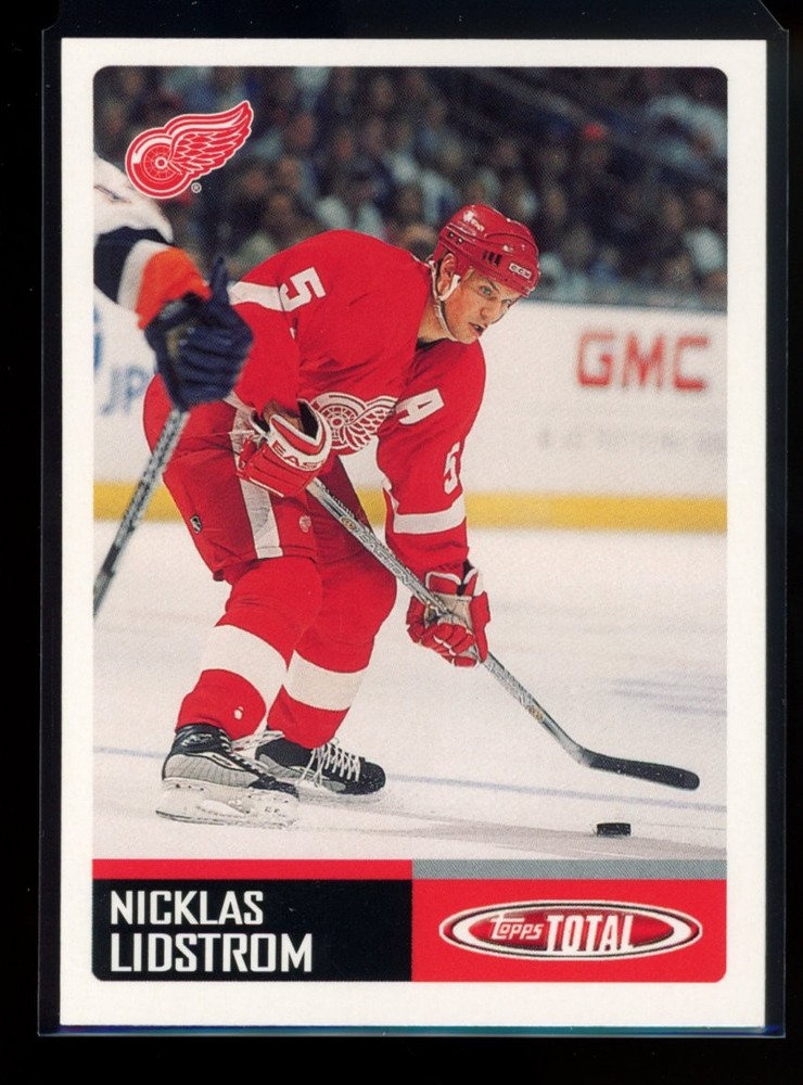 2002-03 Topps Total #1 Nicklas Lidstrom