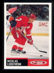 2002-03 Topps Total #1 Nicklas Lidstrom