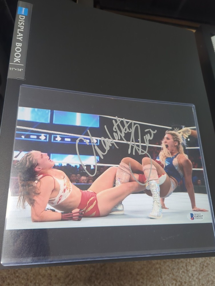 Charlotte Flair Signed 8×10 Beckett Certified Figure Four On Ronda Rousey