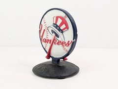 New York Yankees Logo NY Yanks Round 4.5&Prime; x 3.5&Prime; Genuine MLB Merch 2003 Vintage