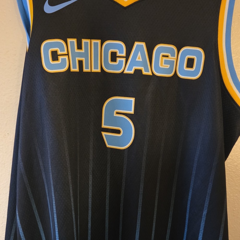 Nike Chicago Sky Reese #5 Women’s L Basketball Jersey Black Blue Yellow